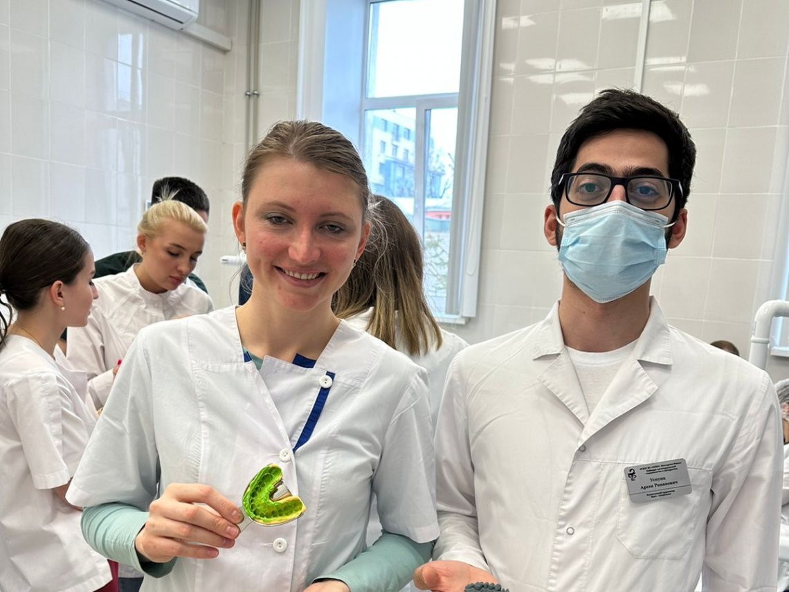 Лекционно-практический мастер-класс «Традиционные и цифровые методики получения оттисков зубных рядов»